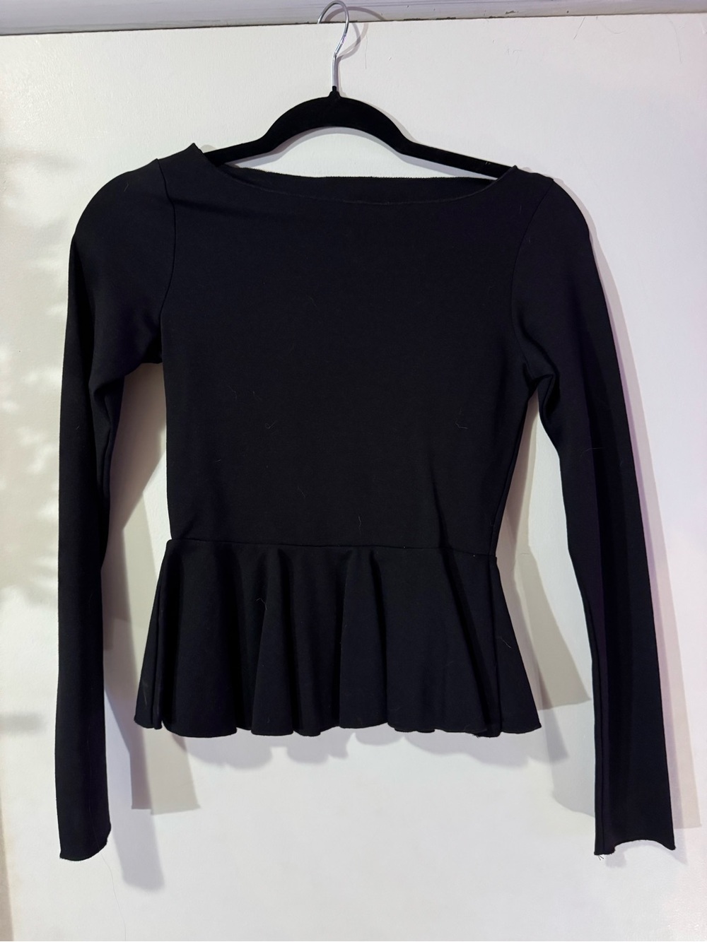 AQUA Women's Black Long-Sleeve Peplum Top NWT